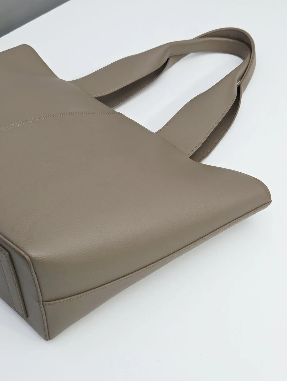 EXCELLENT FREJA LAFAYETTE TOTE BAG - TAUPE